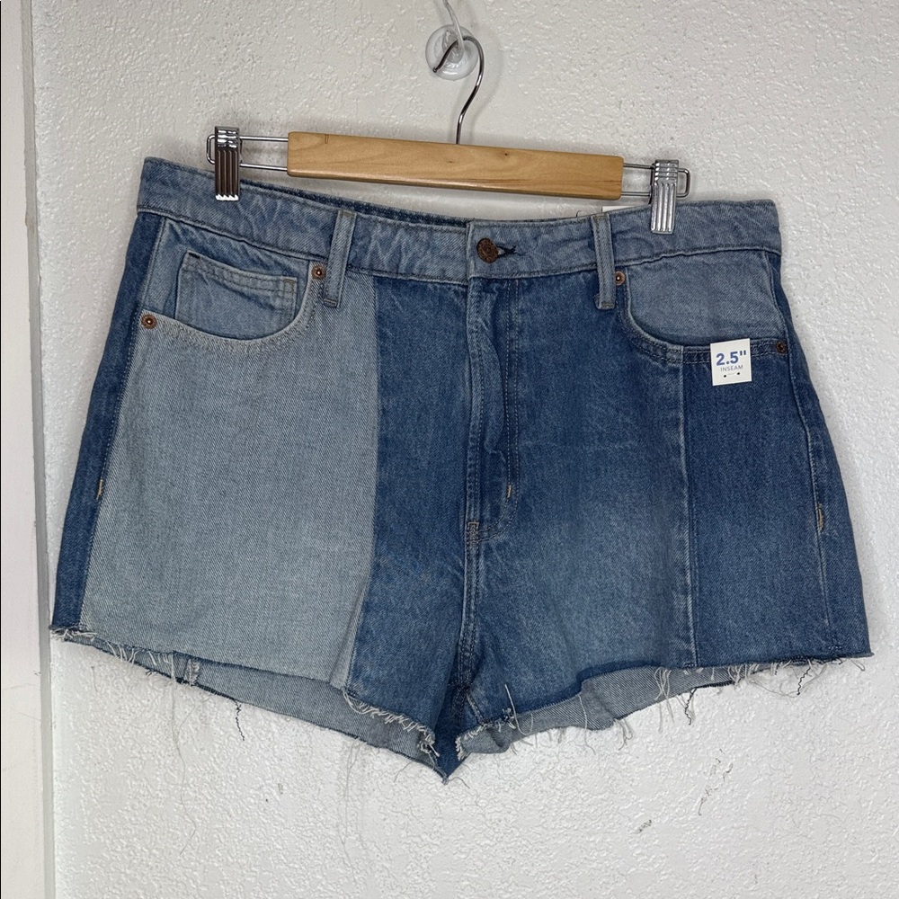 Arizona Jean Co Two-Tone Denim Jean Shorts Size 14 Y2K patchwork Skater girl